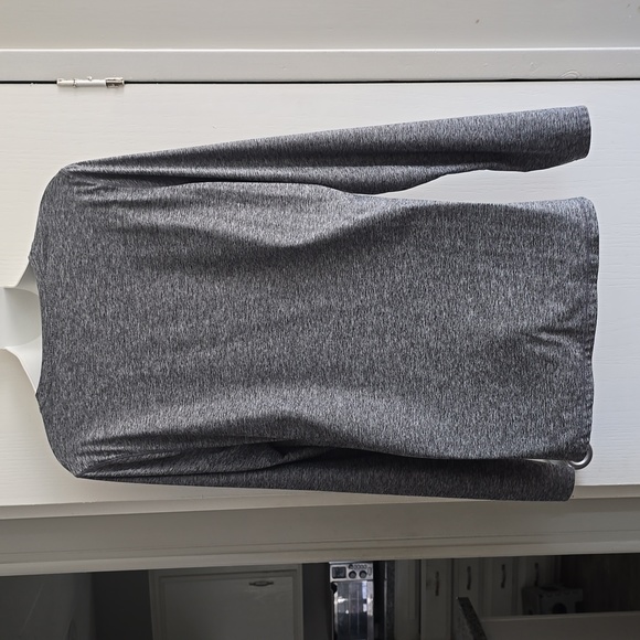 Reebok Gray Long Sleeve Top - Picture 6 of 8